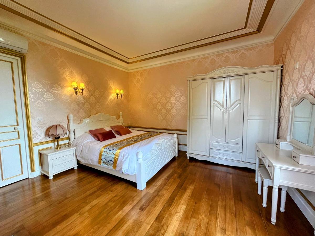 Chateau De Moliens Экстерьер фото